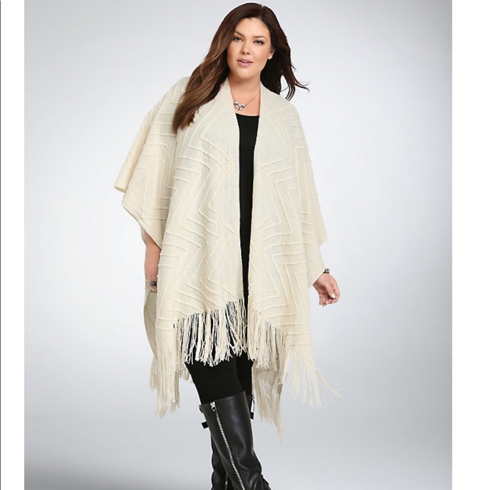 Zigzag Knit Ruana Wrap (in Gray)